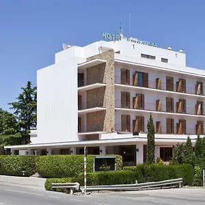 Отель Emporda Фигерас